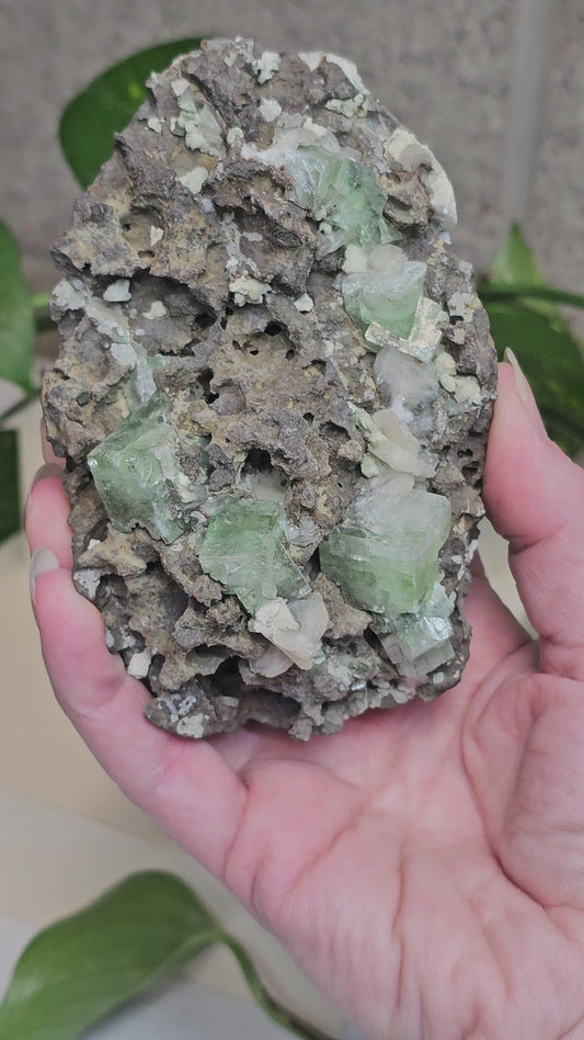 Fluorapophylite with Stilbite