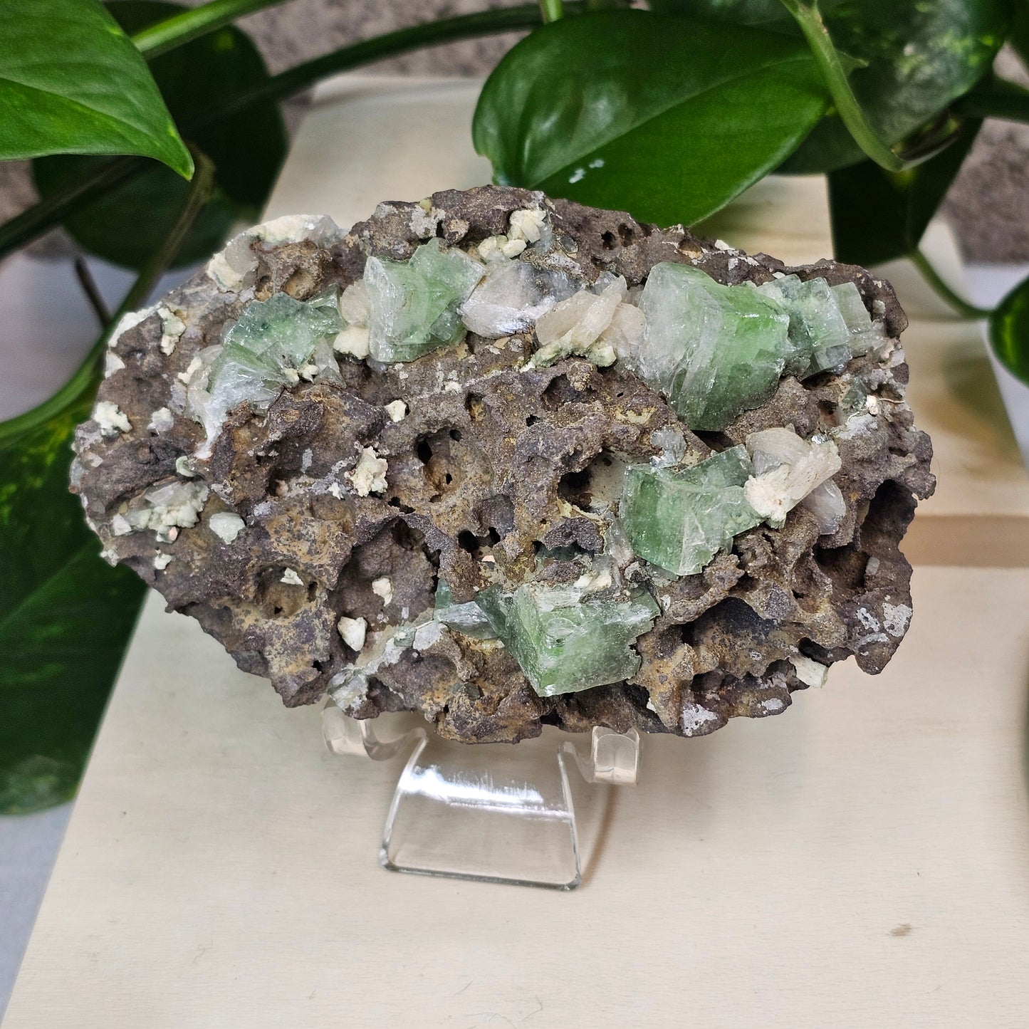 Fluorapophylite with Stilbite